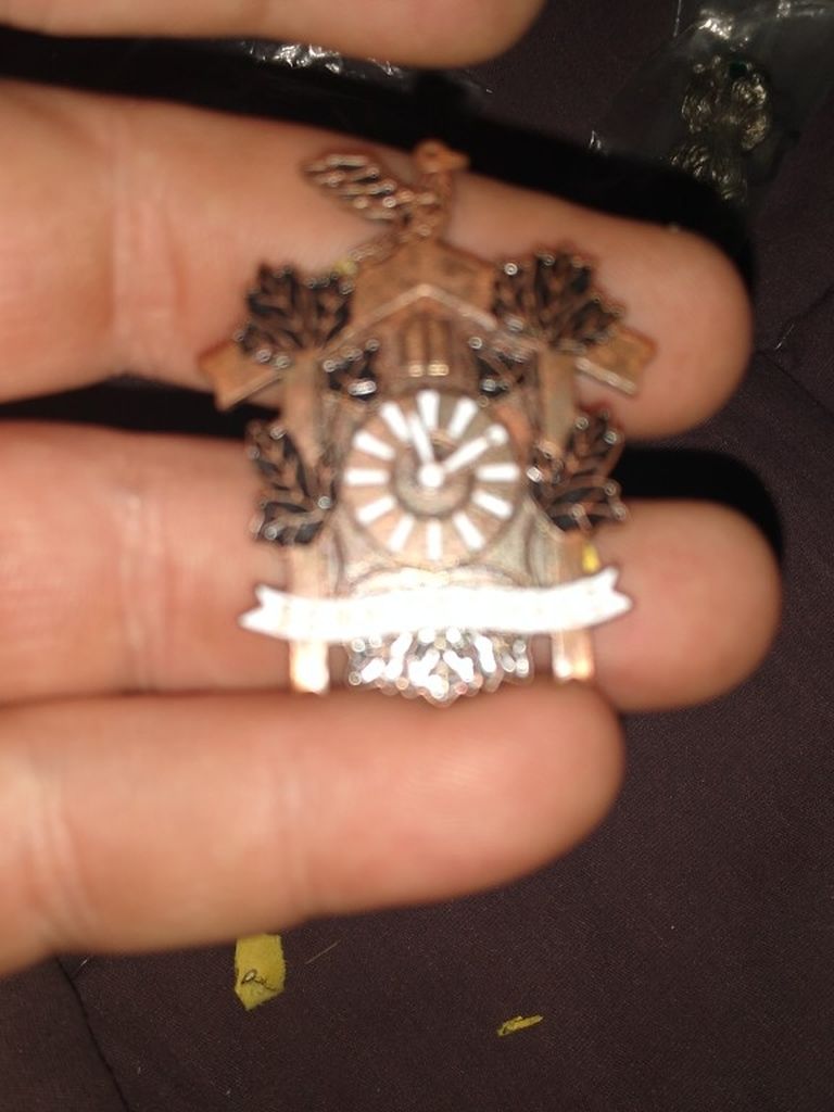 Vintage SCHWARZWALD Cuckoo Clock Pin