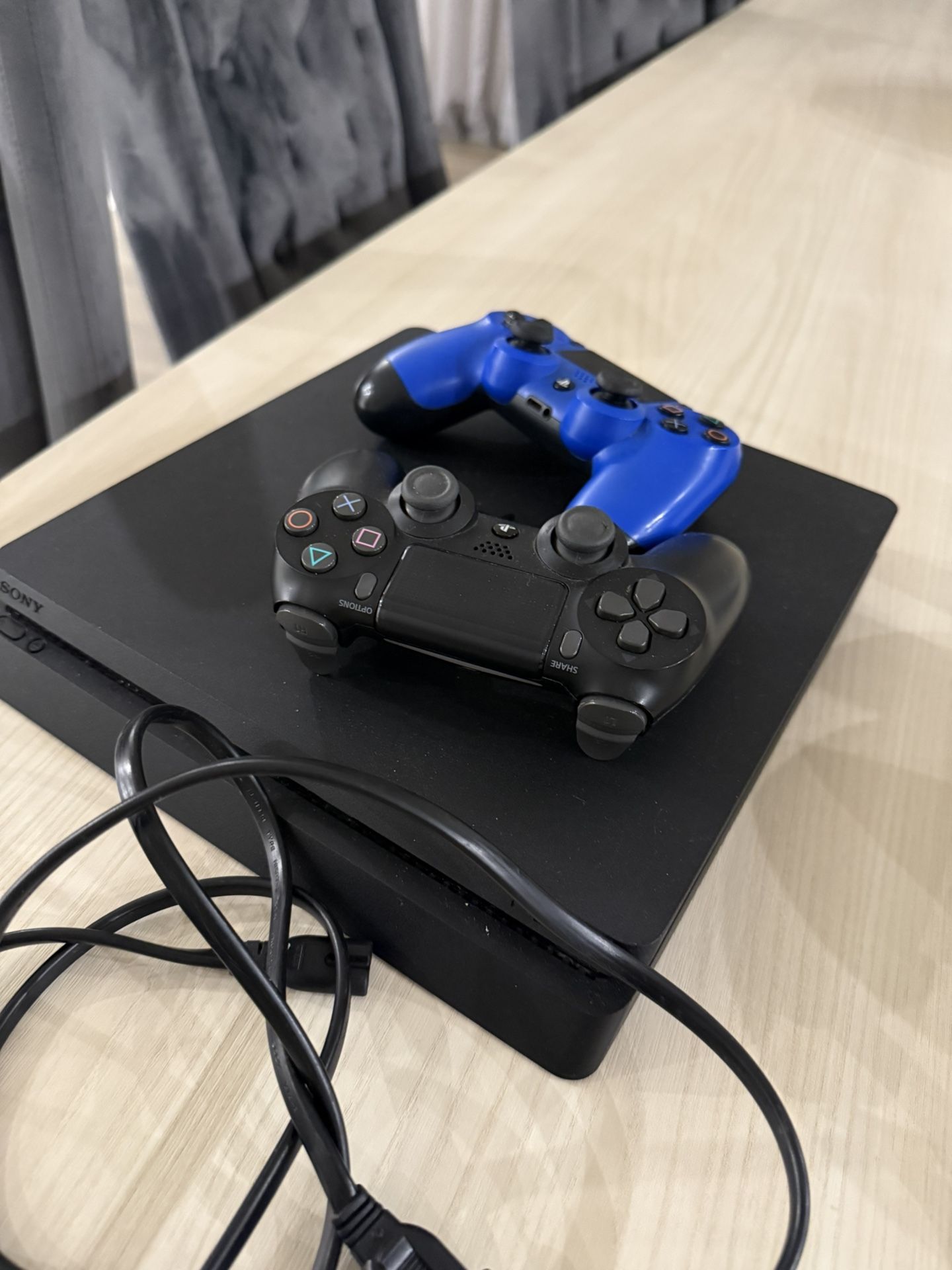 PS4 Plus 2 Remote