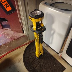 DeWalt Tower Light 