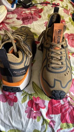 Palladium size 8 1/2 new style