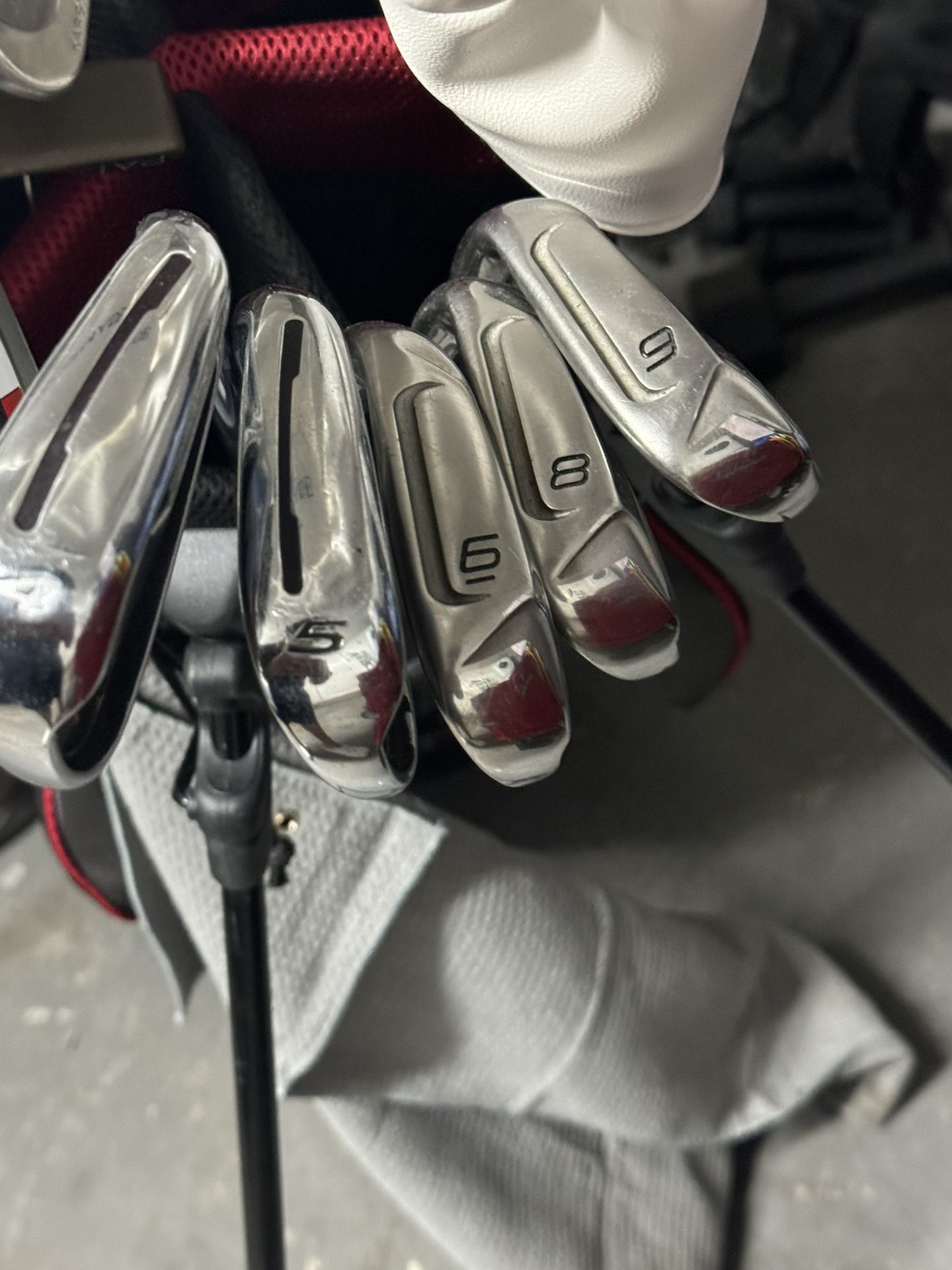 RH Golf Club Set Taylormade, Ping, TRX