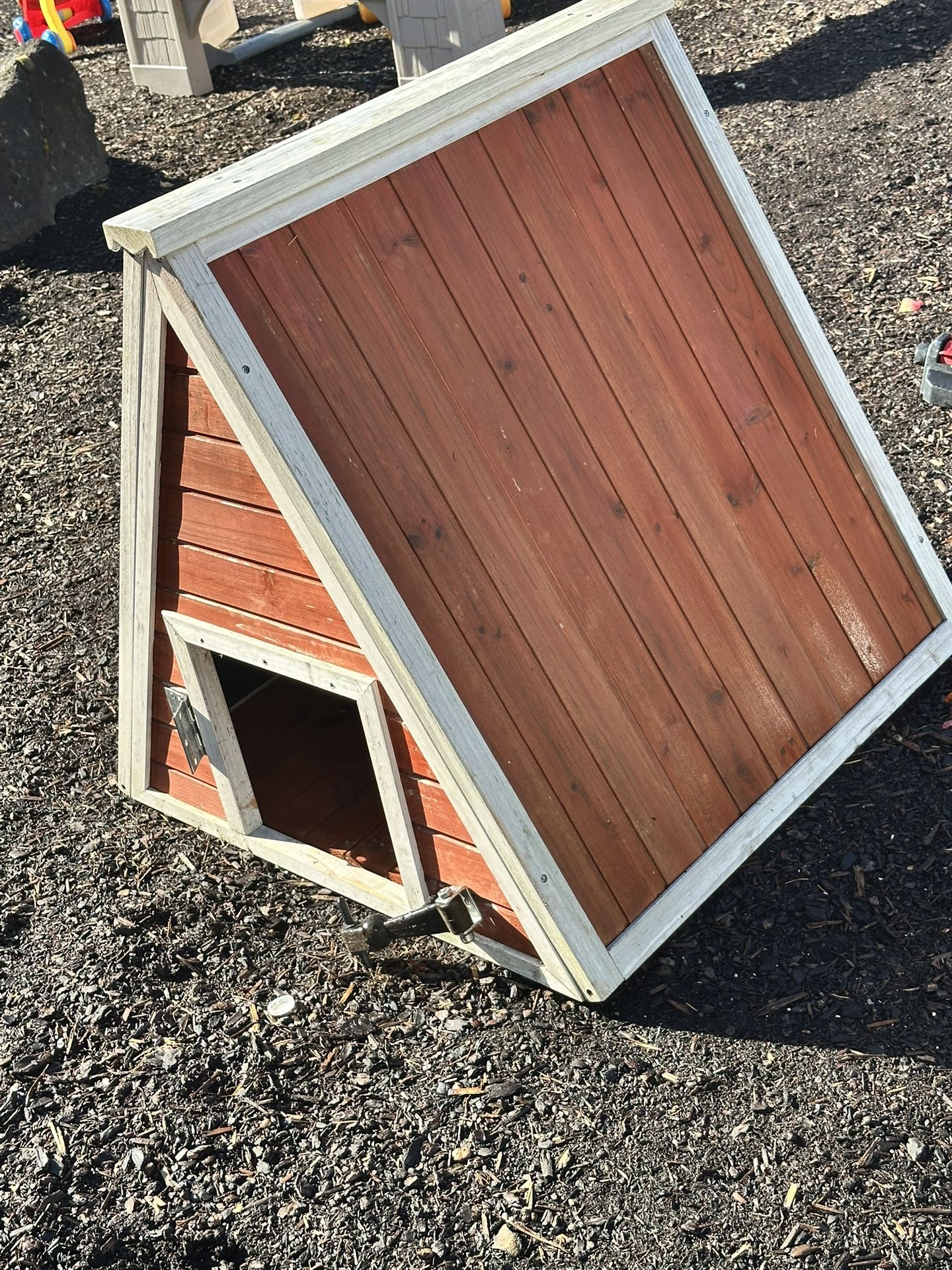 Cat/ Dog House