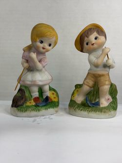 Vintage Porcelain Boy Girl Figurines Set of 2 Butterfly Flowers 5” Unmarked