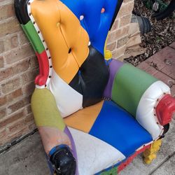multi colored throne chair for kids used 50$