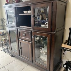 China Cabinet 