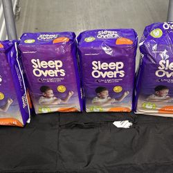 Diapers  Pulls Over  Pañales 