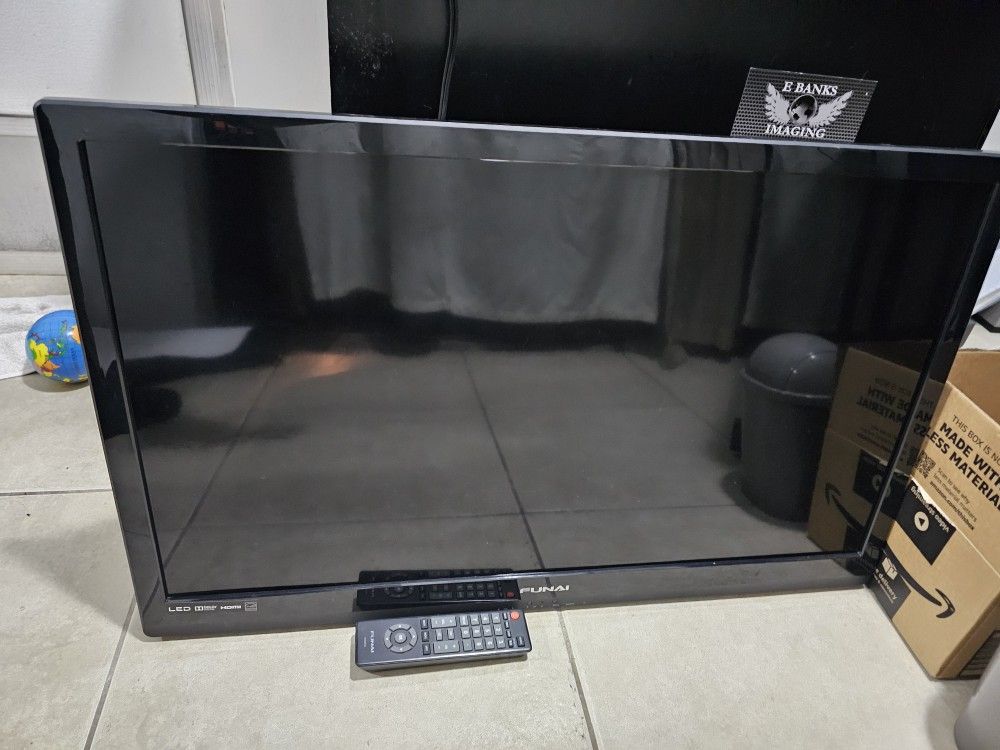 32 Inch HD TV