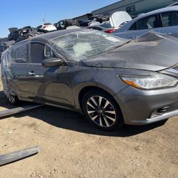 Partes Nissan Altima 2016 