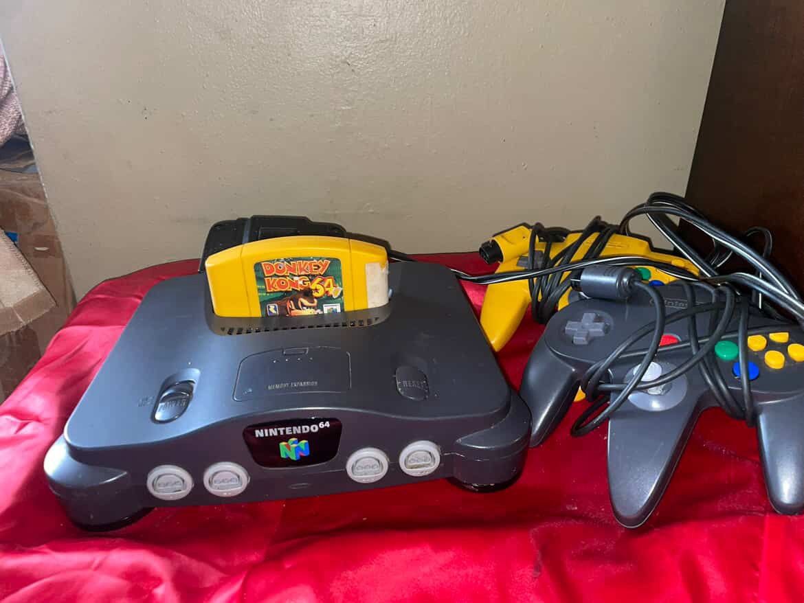 Nintendo 64 With DK 64 and 2 Controllers