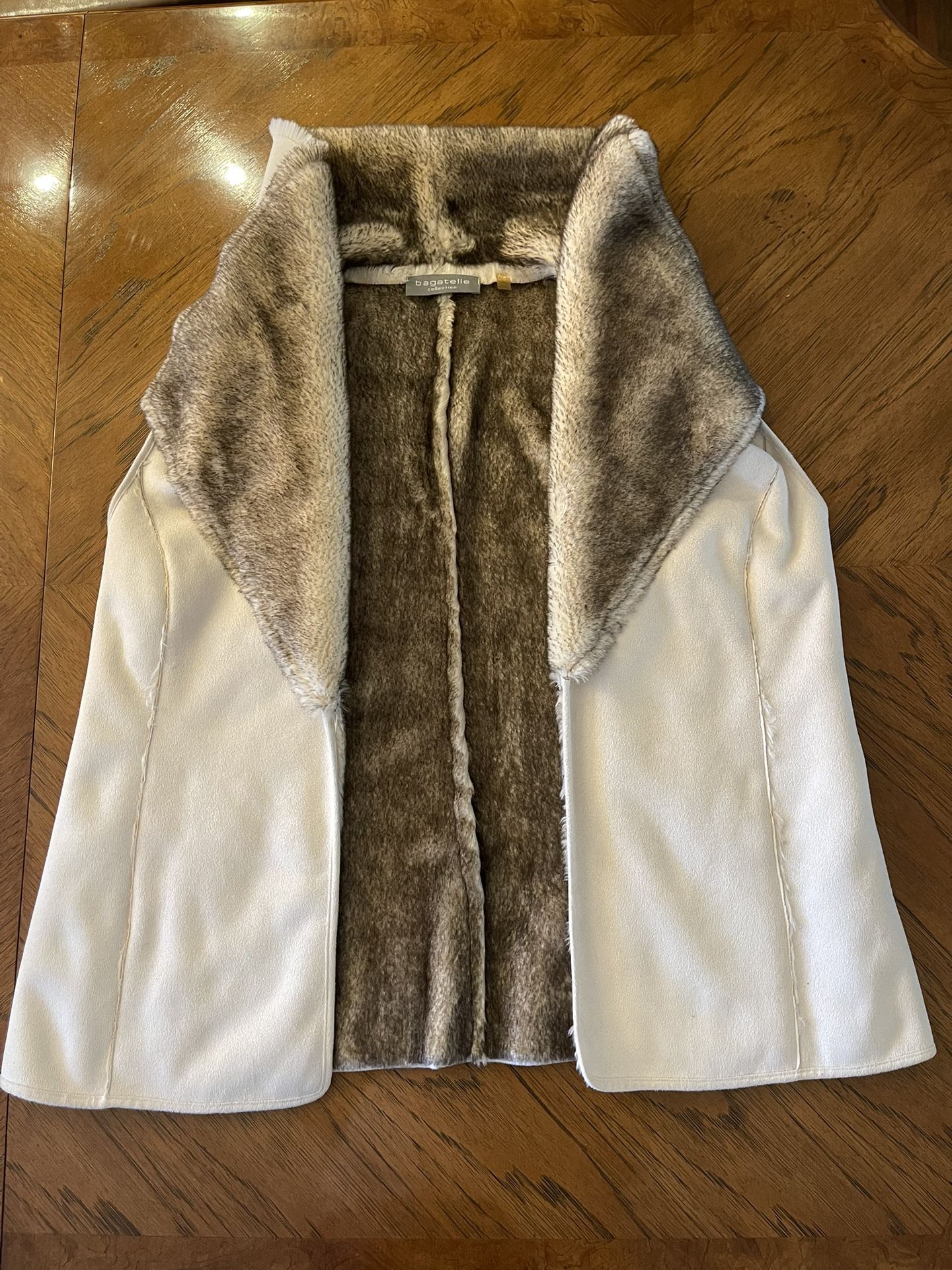 Bagatelle Women’s Faux Fur Vest - Size Large