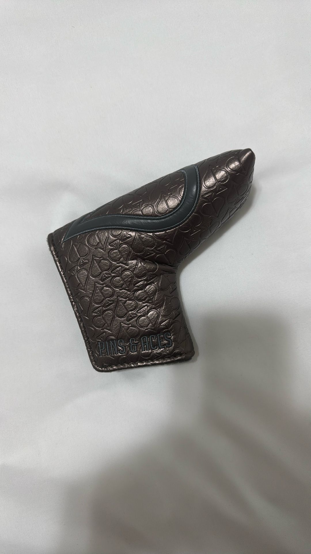 Pins & Aces L-Shaped Putter Head Cover