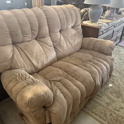 Lazy boy sofa loveseat