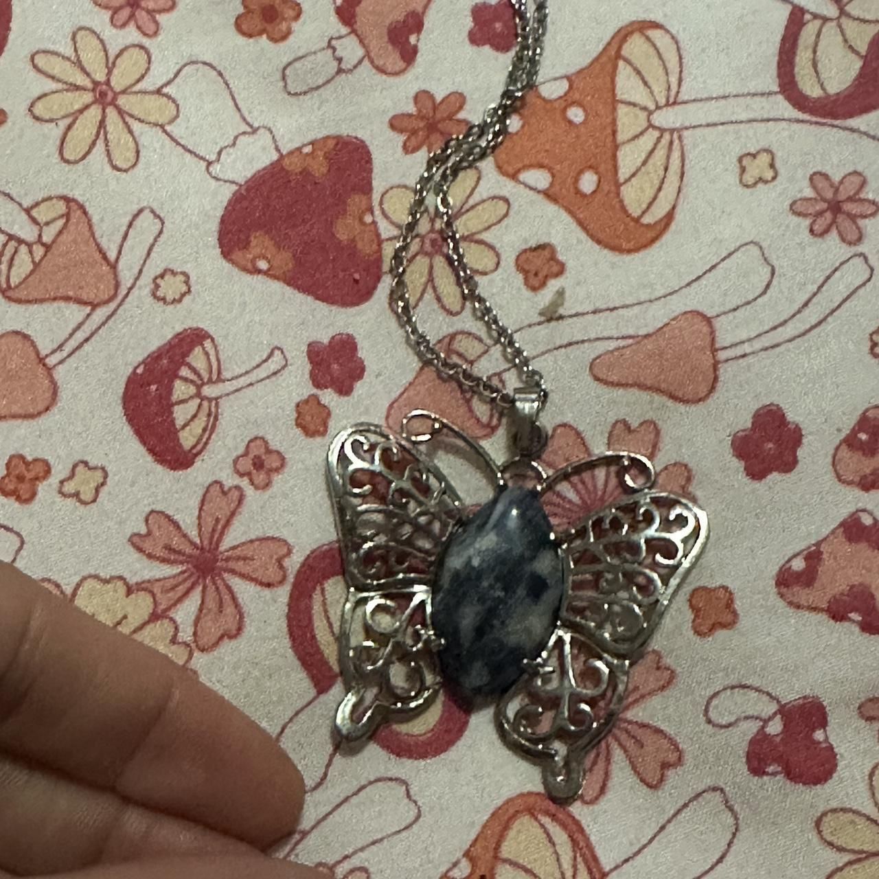 Silver butterfly necklace with purple stone (hdvxhf10)11