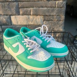 Nike Dunk Low Teal White Women's Size 7 Brand New
