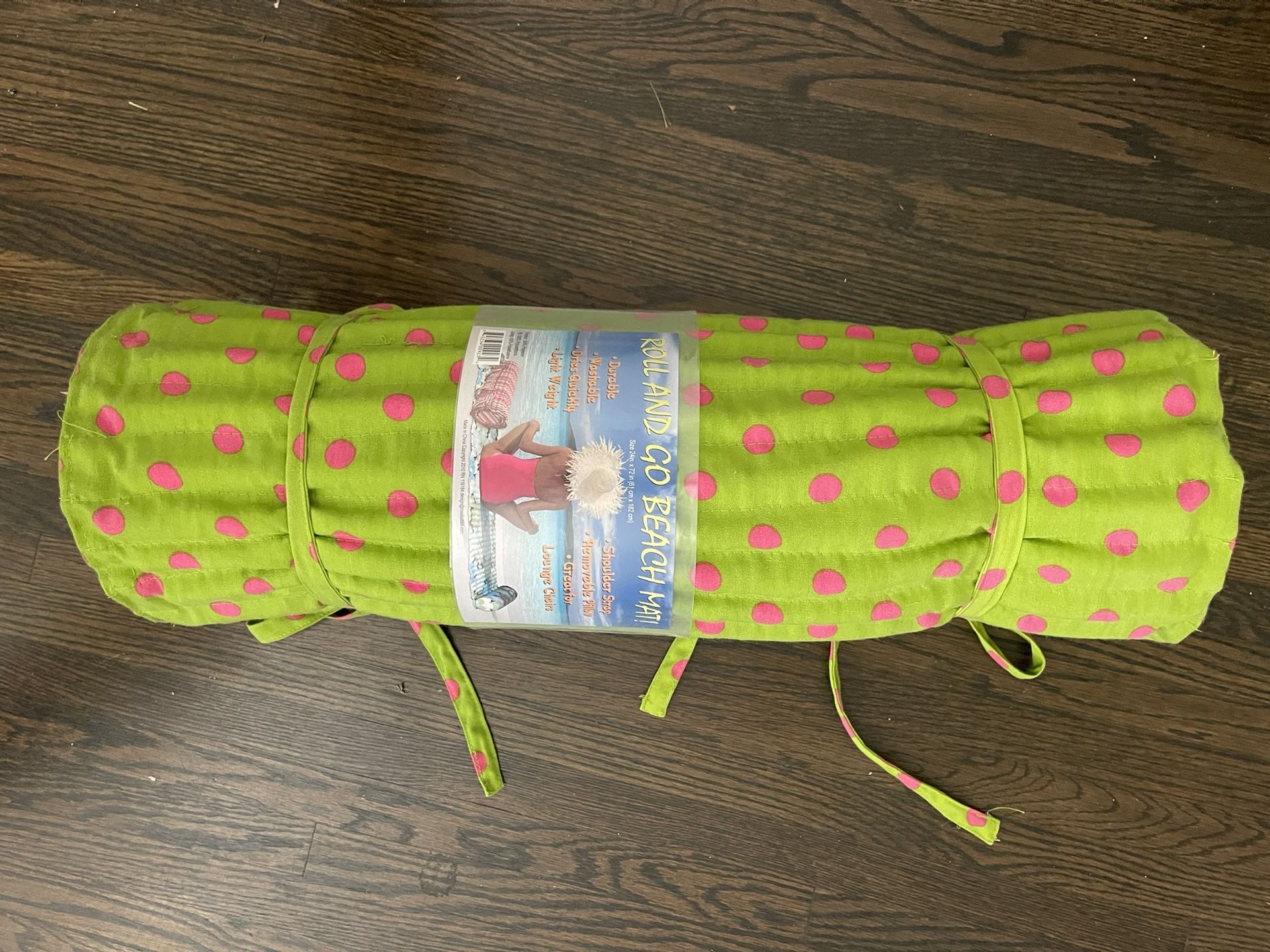 New Roll Up Beach Mat With Pillow