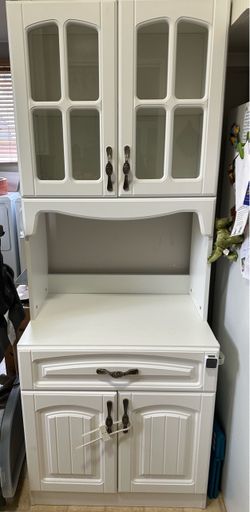 White Kitchen Pantry