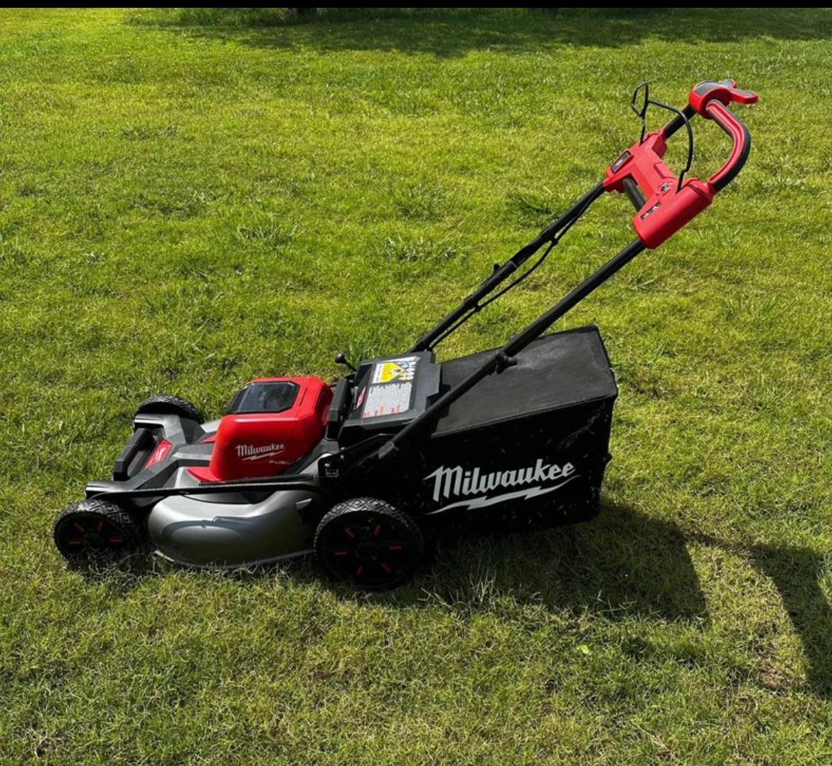 Milwaukee M18 Mower (Tool Only)