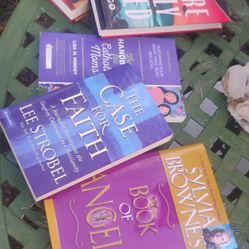 5 Books 10$ Sylvia Brown Famous Psychic 
