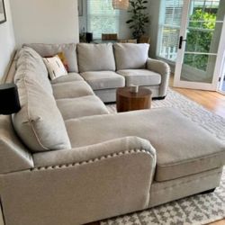 Couch  Sectional 