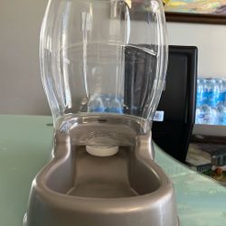 Plastic Pet Bowl/Waterer 3 Gallon