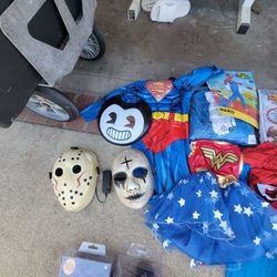 Halloween Costumes 