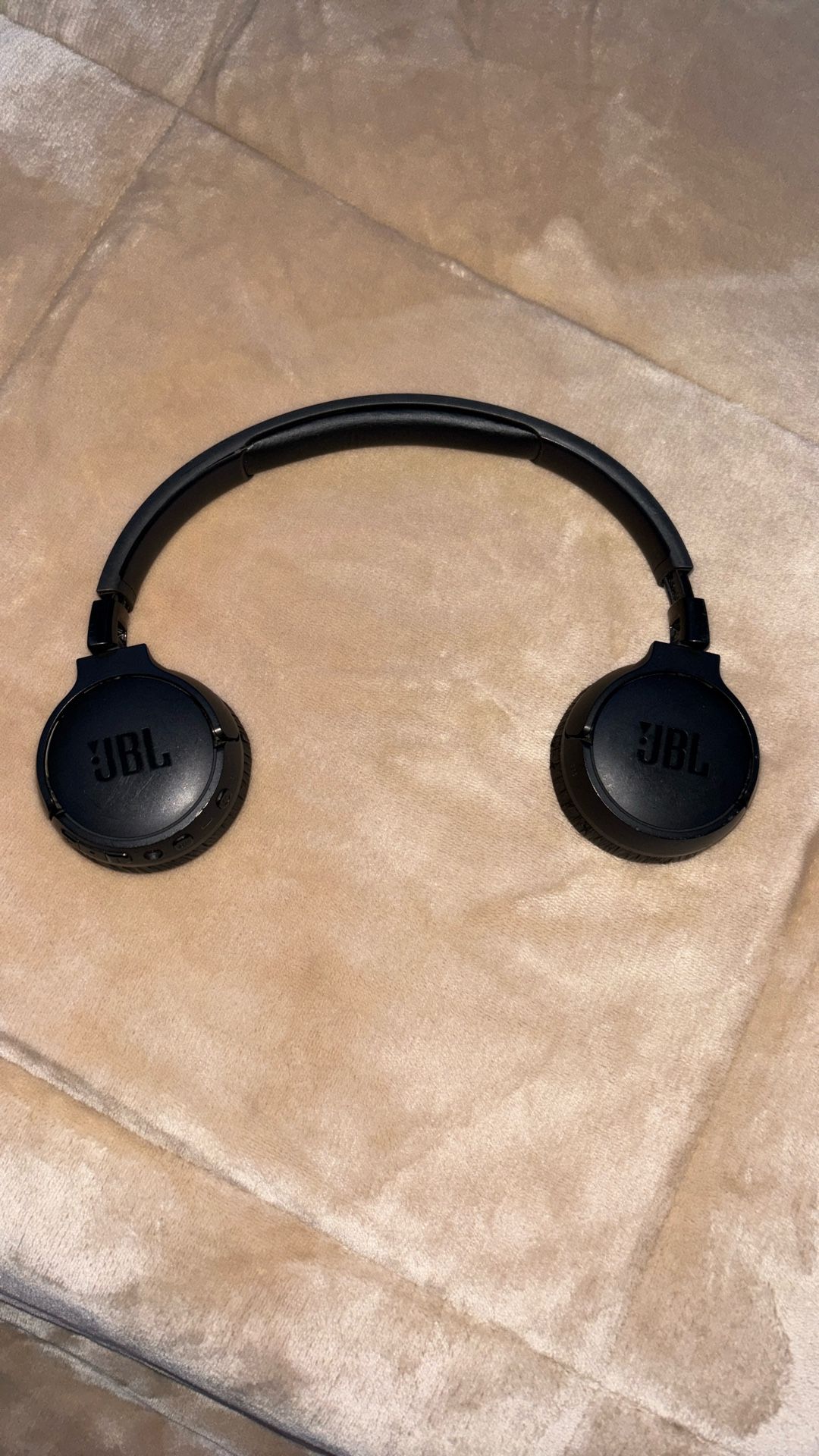 JBl Headphones