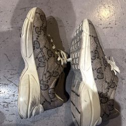 Gucci Shoes 