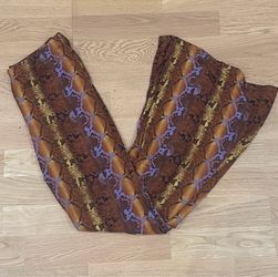 Akira Flare Pants