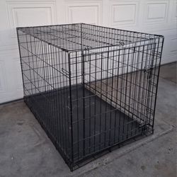 XL dog kennel