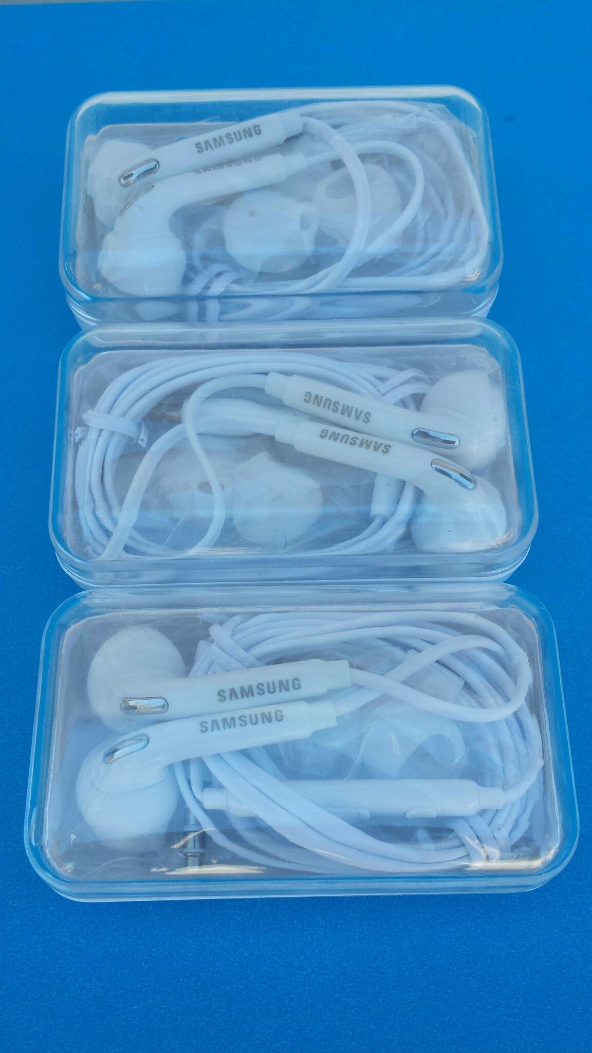 3 Original Samsung Headphones Brand New