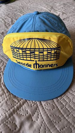 Seattle Mariners Kingdome fanny pack hat