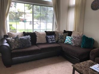 Dark brown sectional w washable covers