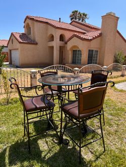 Dining set