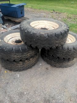 Five tires and rims off of a F-250 8 bolt