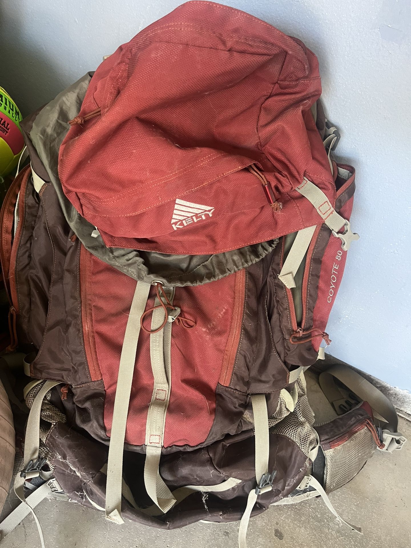 Kelty Coyote 80 Hiking Back Pack