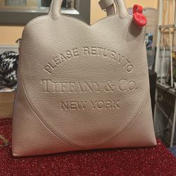 Tiffany& Co. Purse Bag.