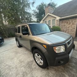 2004 Honda Element