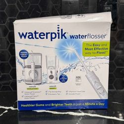 Waterpik water flosser 
