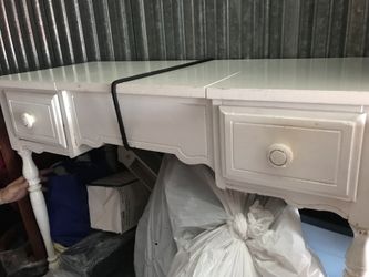 White Desk