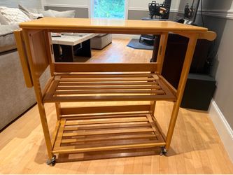 Free foldable shelf