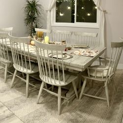 Extendable dining table set for 8