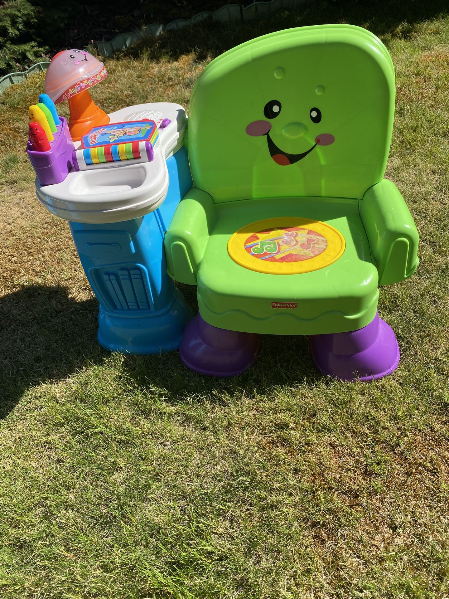 FISHER PRICE SONG AND STORY LEARNING CHAIR