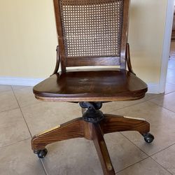 Vintage/Antique Desk Chair