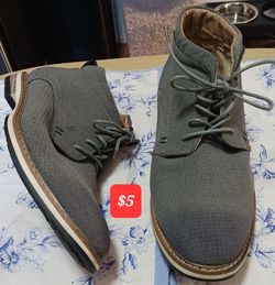 MEN'S SIZE 9 SHOES