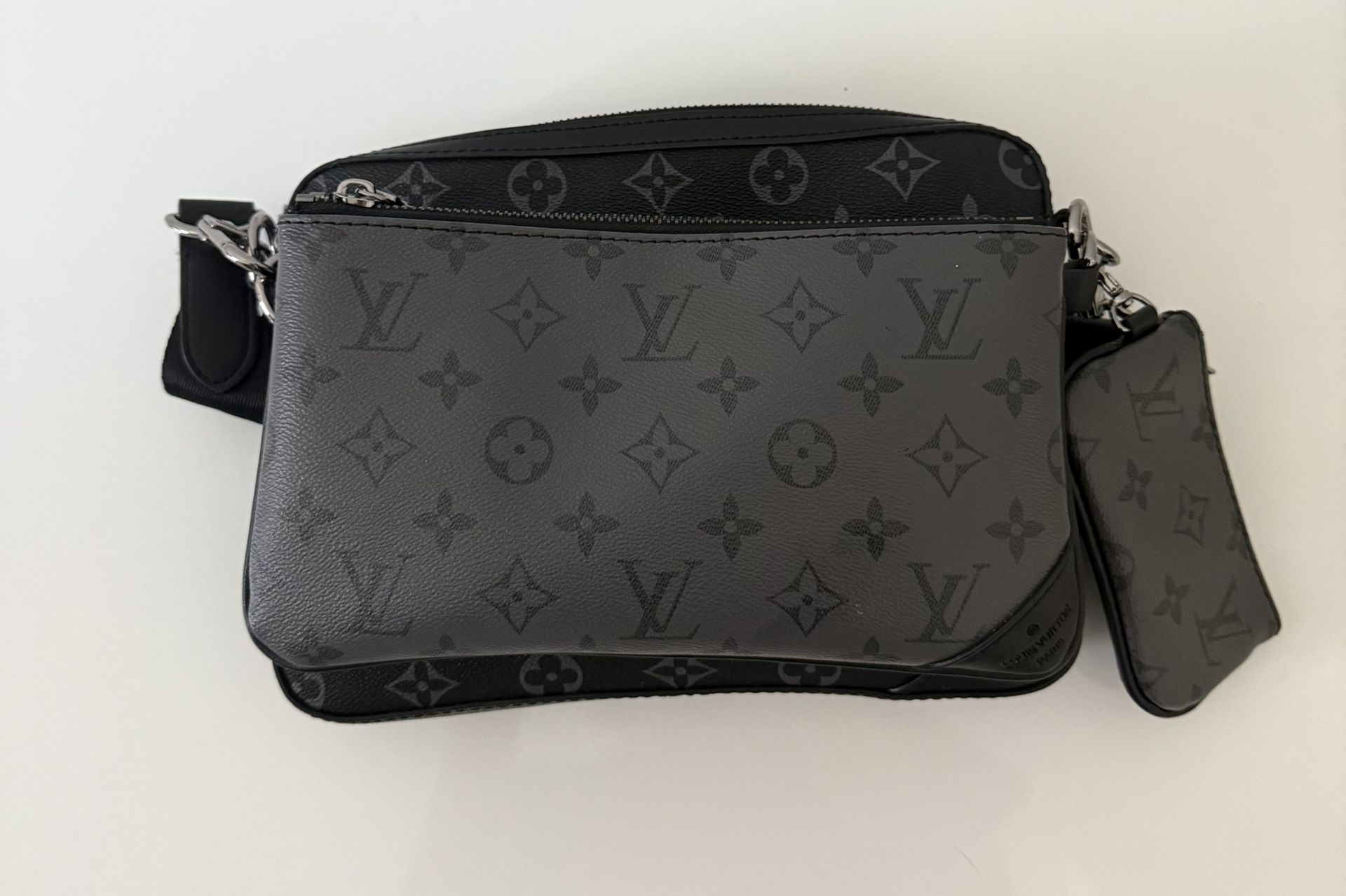 Louis Vuitton Trio Messenger Monogram Shoulder Bag M69443