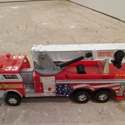 2 Fire Trucks