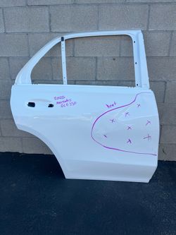 2020-2025 Mercedes GLE Right Passenger Side Rear Door Oem