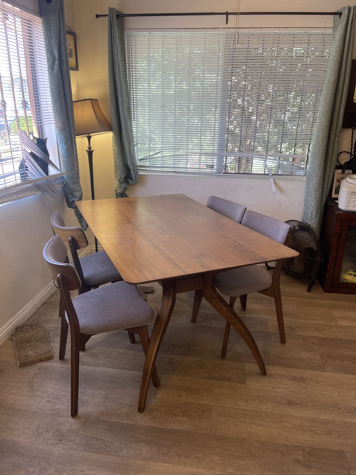 Dining Room Table Set