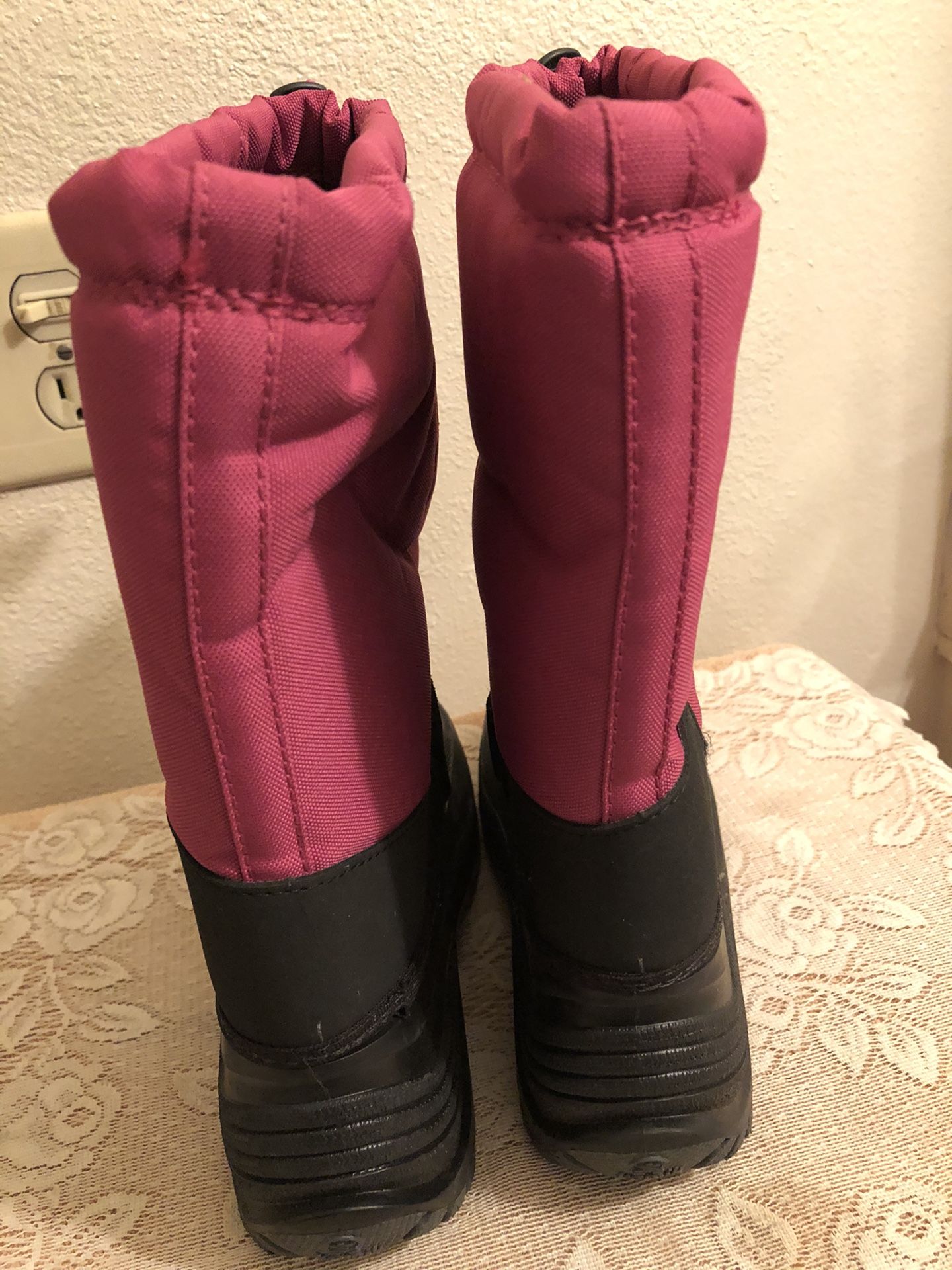 Womens / girls Jamie snow/ rain boots sz 5