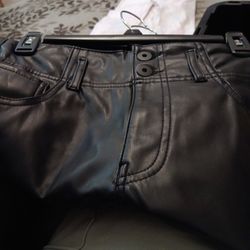 Hi Rise Skinny Leather Look Pants. New. sizes 